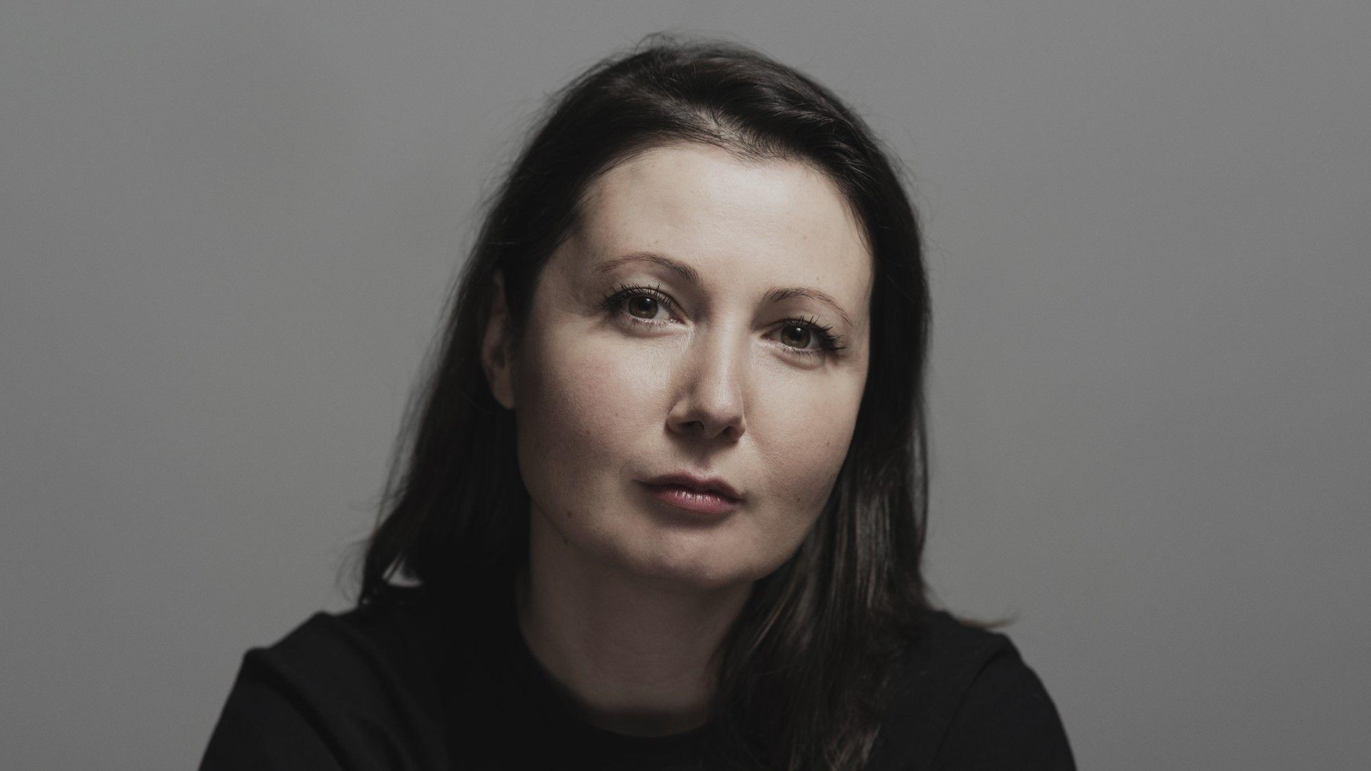 A portrait of Yana Buhrer Tavanier